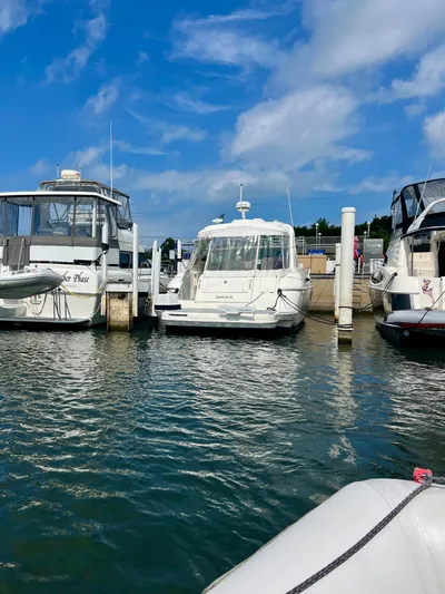 Makin Waves Yacht Photos Pics 