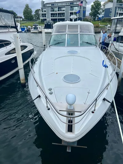 Makin Waves Yacht Photos Pics 