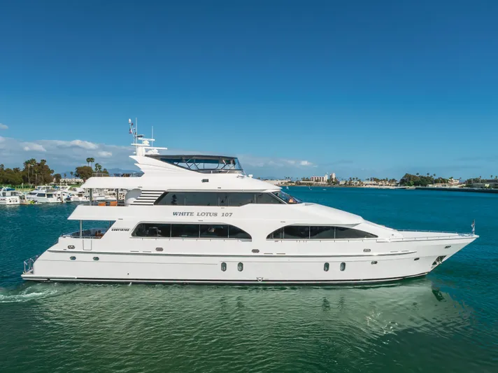 White Lotus Yacht Photos Pics 