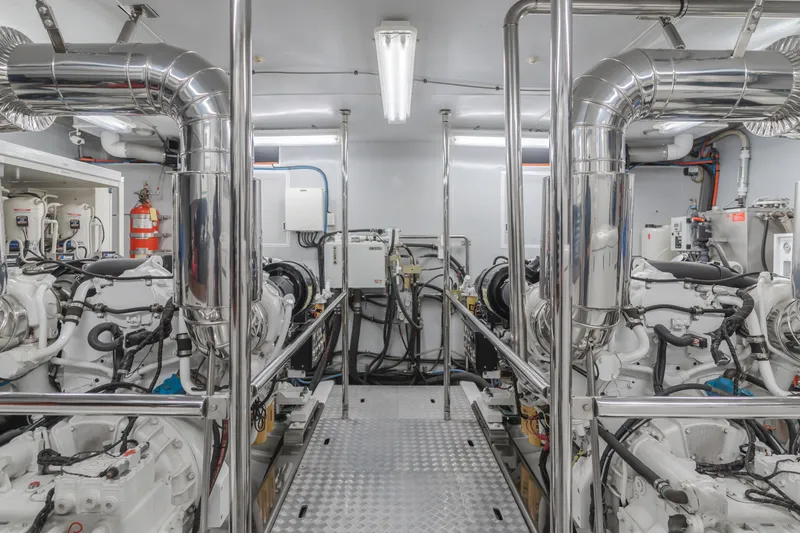 White Lotus Yacht Photos Pics 