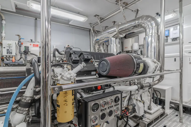 White Lotus Yacht Photos Pics 