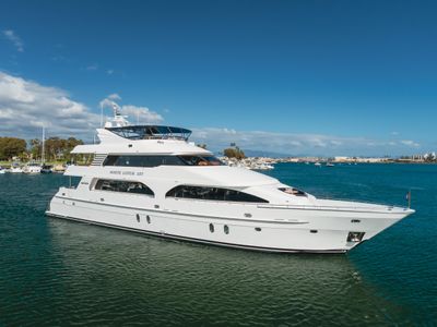 Yacht