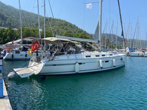 2011 Bavaria Cruiser 45