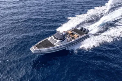 2015 Capelli Tempest 44