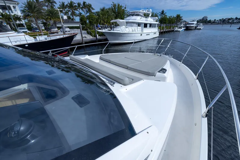 Four Sail Yacht Photos Pics Bow 2