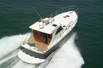 2004 Cantieri Estensi 360 Goldstar