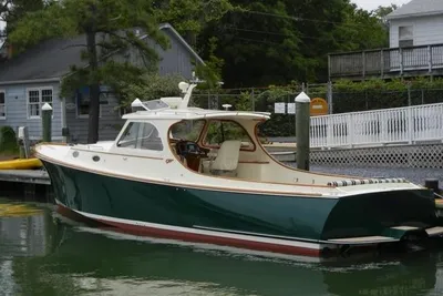 Hinckley Picnic Boat Classic