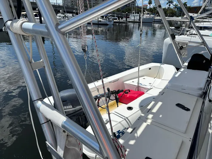 Making Memorie's Yacht Photos Pics Sailboat docked at marina, featuring Manta 40 model, year 1999.