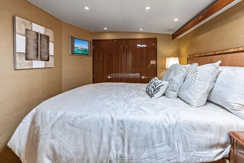 Ivelymar Yacht Photos Pics 