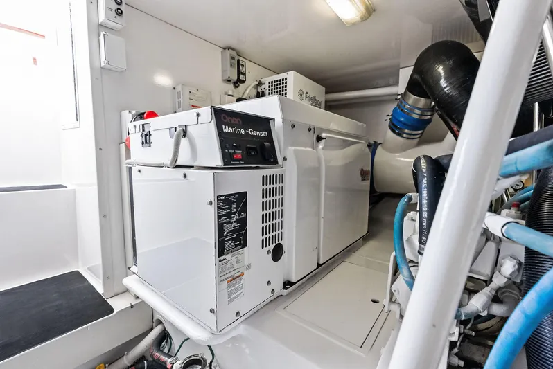 Ivelymar Yacht Photos Pics 