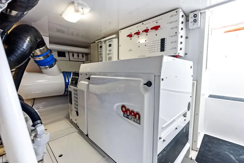 Ivelymar Yacht Photos Pics 