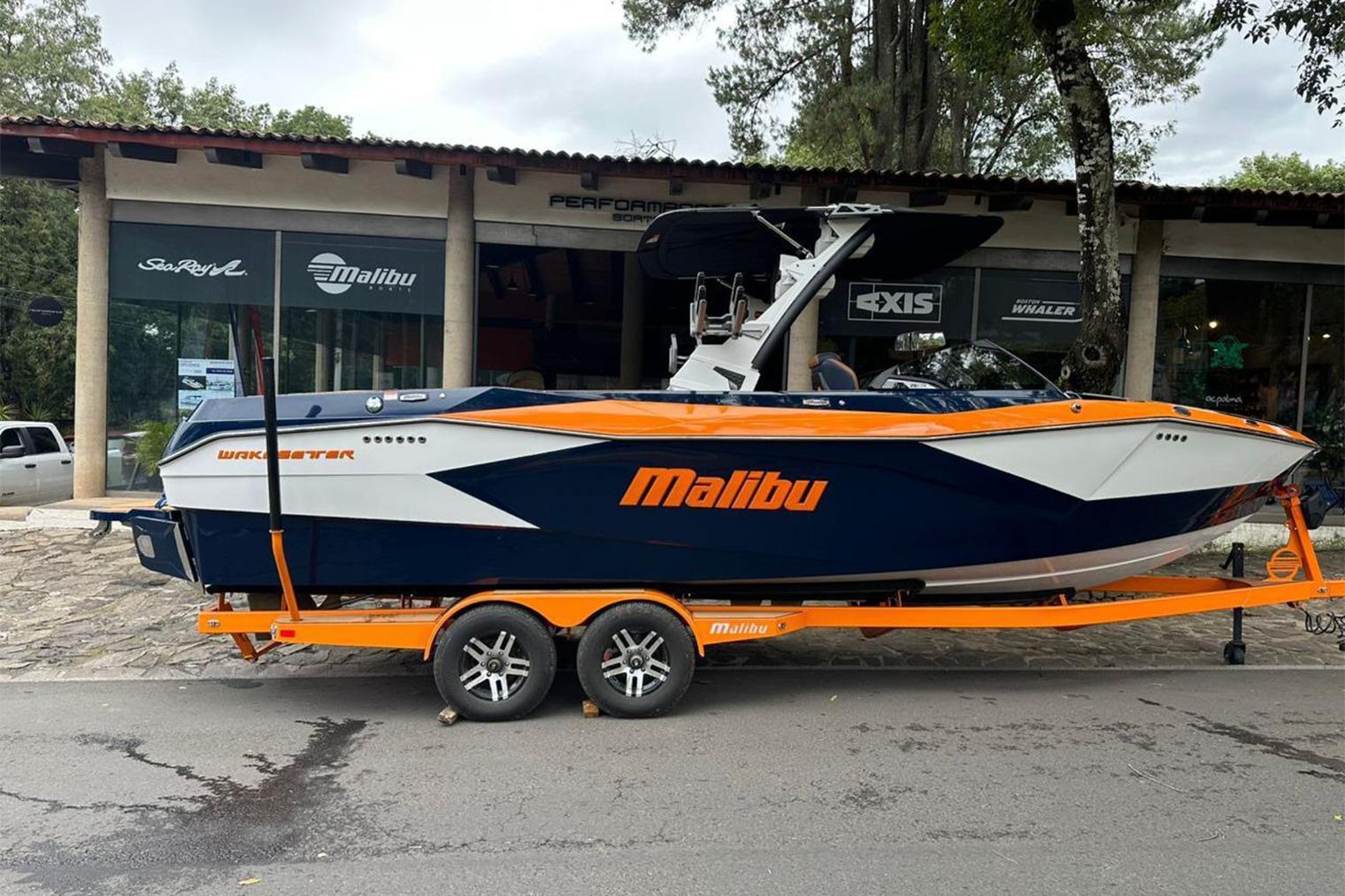 Malibu Wakesetter 26 LSV