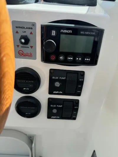 Bon Temps Yacht Photos Pics 