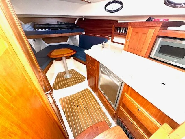 Bon Temps Yacht Photos Pics 