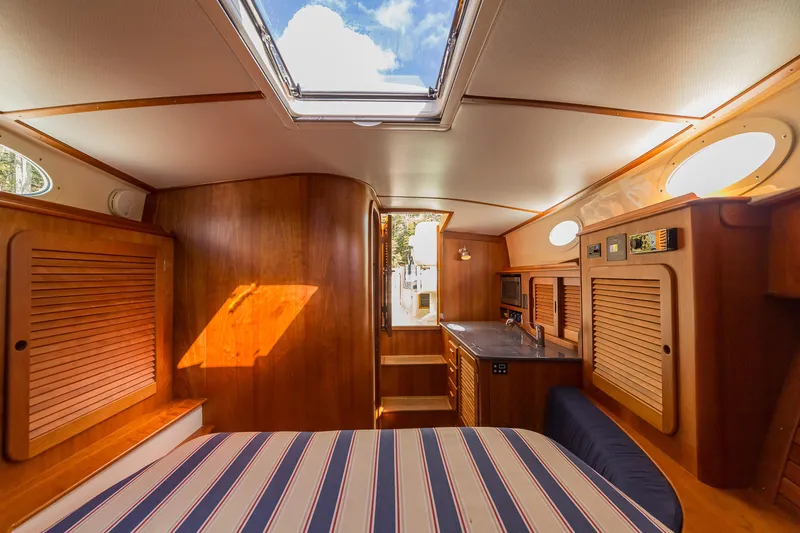 Hedge Clipper Yacht Photos Pics 