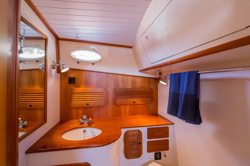 Hedge Clipper Yacht Photos Pics 