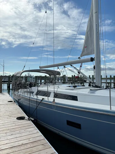 4813tw Yacht Photos Pics 