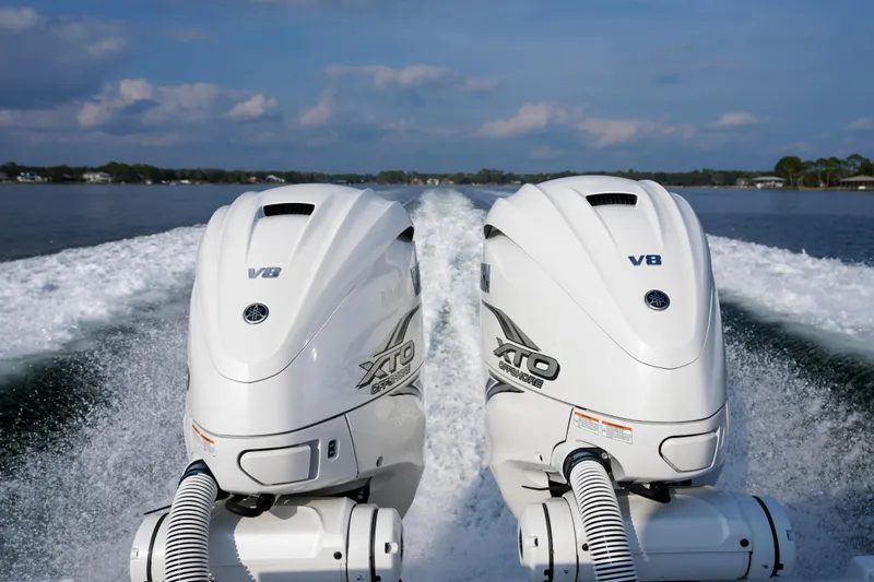  Yacht Photos Pics Twin Yamaha V8 XTO Offshore engines powering a 2023 Everglades 340 Dual Console boat.