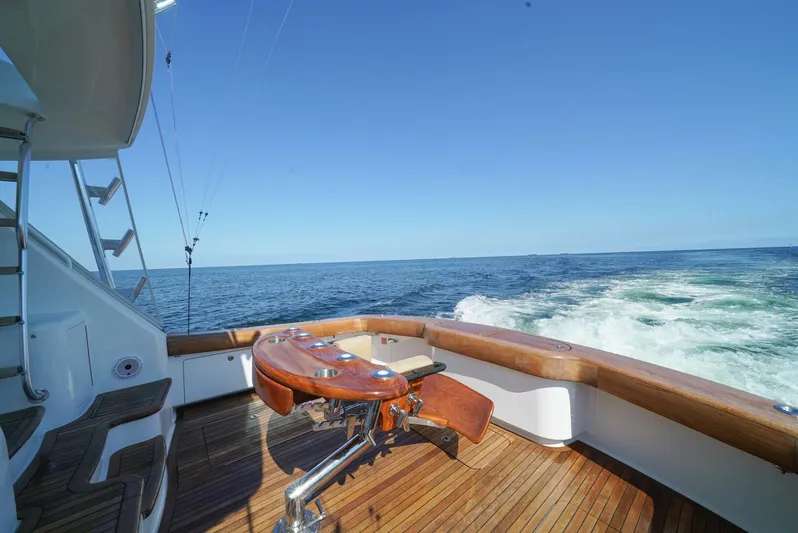 Synchronicity Yacht Photos Pics 