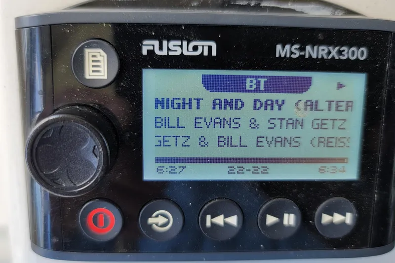 Every Effort Yacht Photos Pics Fusion MS-NRX300 displaying Night and Day by Bill Evans & Stan Getz on a 2008 Jupiter 34 FS.