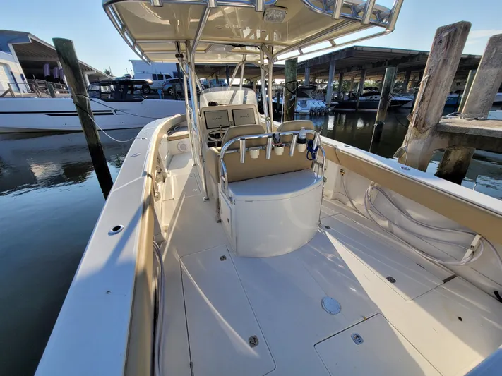 Every Effort Yacht Photos Pics 2008 Jupiter 34 FS boat docked at marina.