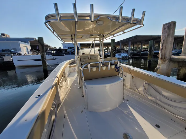 Every Effort Yacht Photos Pics 2008 Jupiter 34 FS boat docked at a marina.