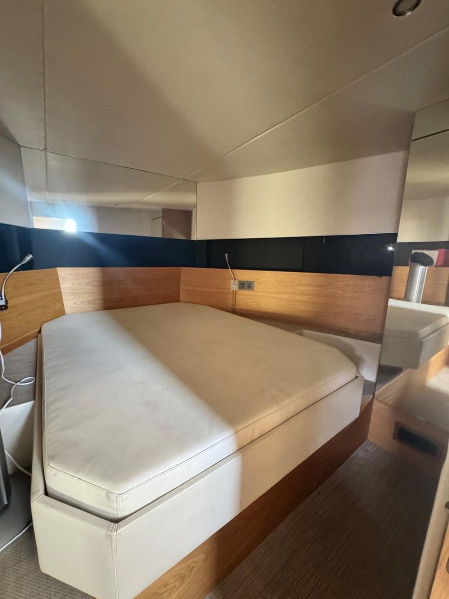 2019 De Antonio Yachts 45 