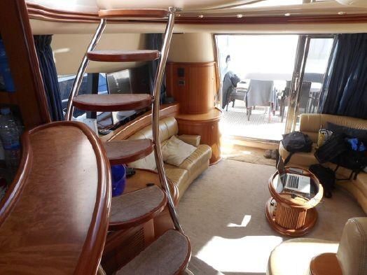 2008-70-10-azimut-68e