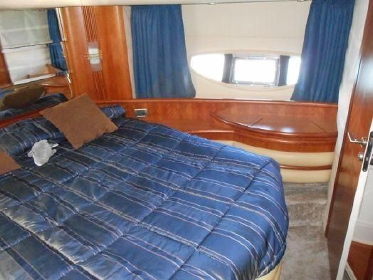 2008-70-10-azimut-68e
