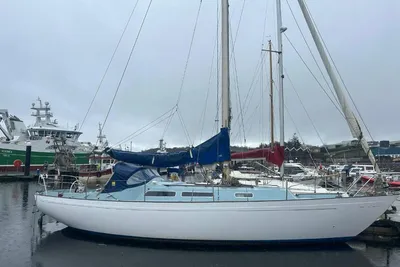 1976 Nicholson 35