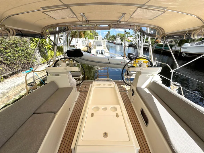 Zippity Yacht Photos Pics 