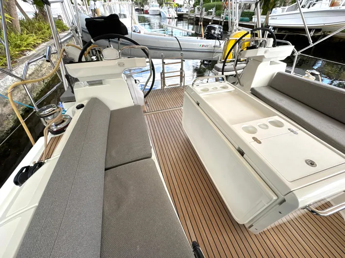 Zippity Yacht Photos Pics 