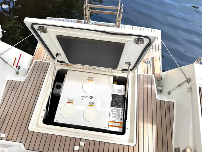 Zippity Yacht Photos Pics 