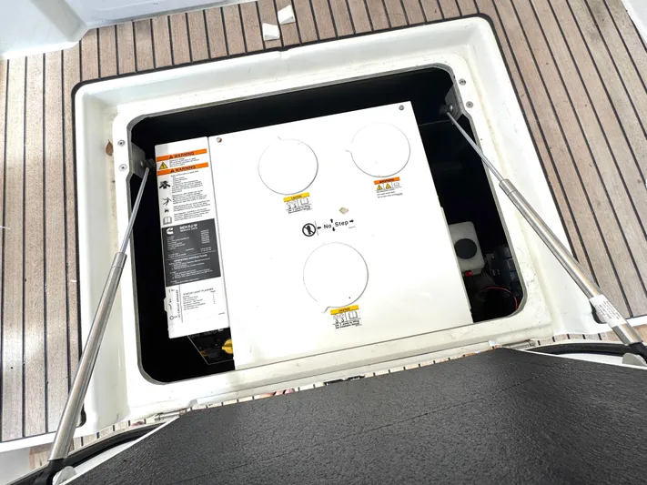 Zippity Yacht Photos Pics 