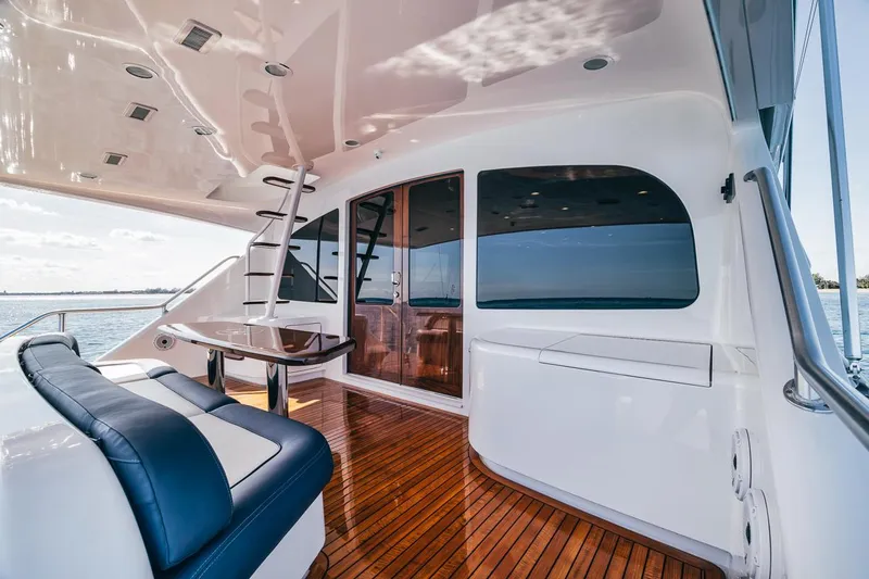 High Cotton Yacht Photos Pics 2015 Viking 92 EB HIGH COTTON- Cockpit