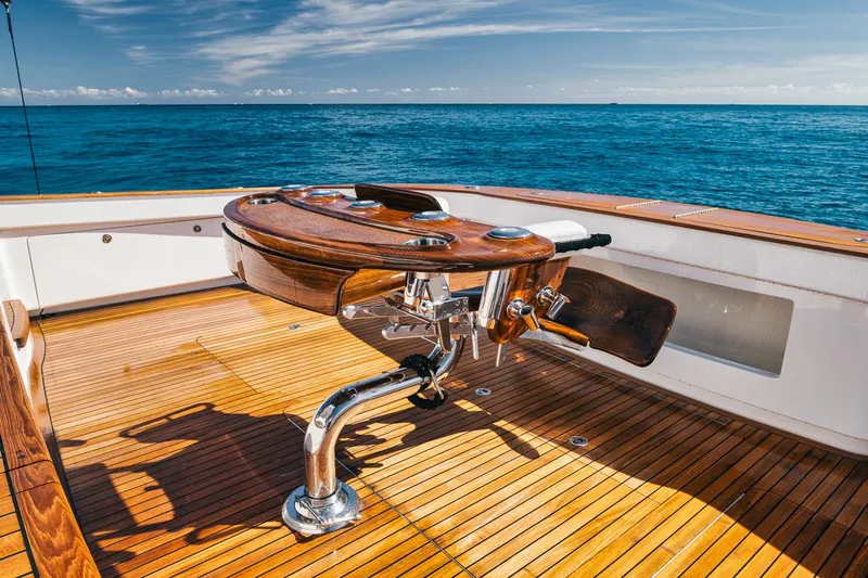 High Cotton Yacht Photos Pics 2015 Viking 92 EB HIGH COTTON- Cockpit