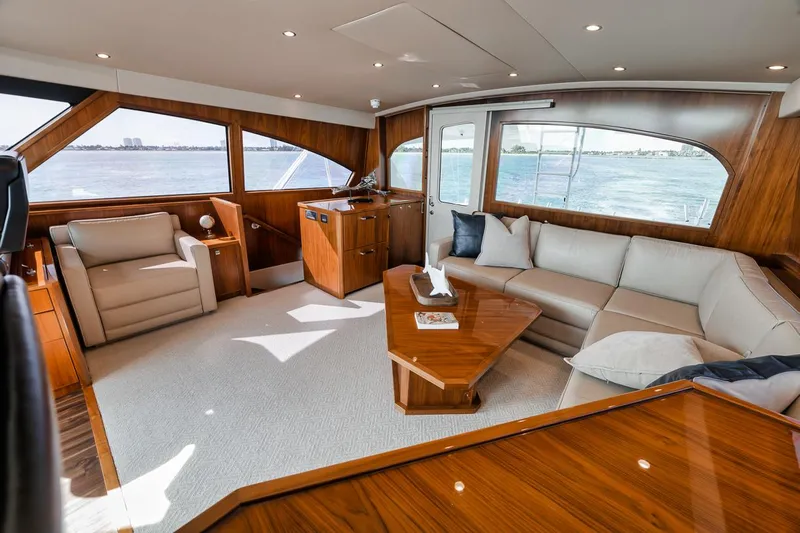 High Cotton Yacht Photos Pics 2015 Viking 92 EB HIGH COTTON- Bridge