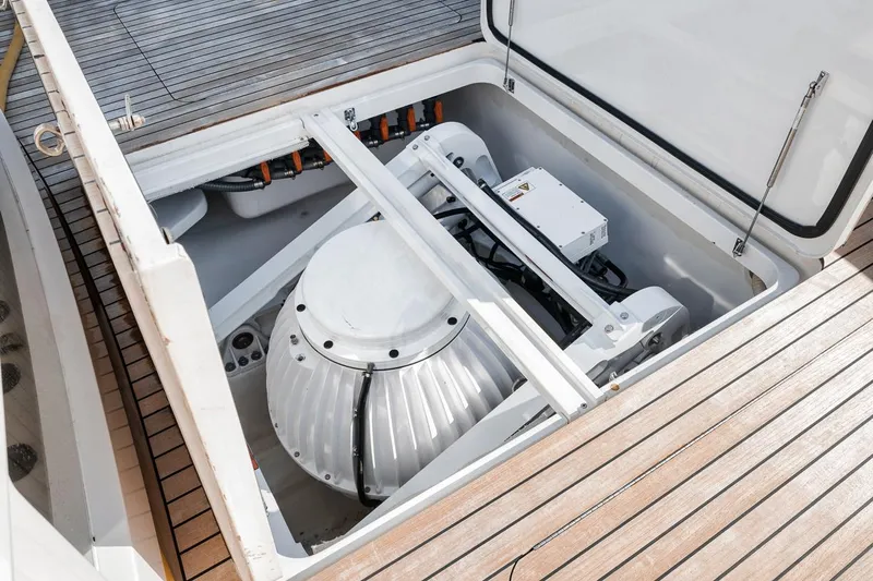 High Cotton Yacht Photos Pics 2015 Viking 92 EB HIGH COTTON- Seakeeper