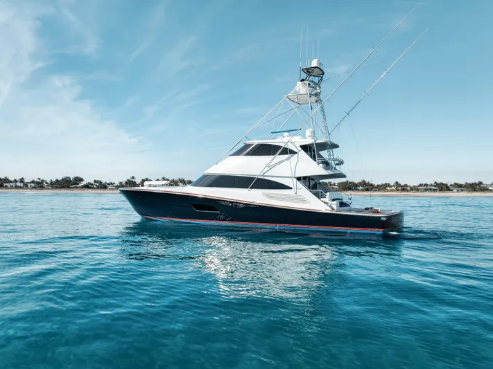 High Cotton Yacht Photos Pics 2015 Viking 92 EB HIGH COTTON- Port