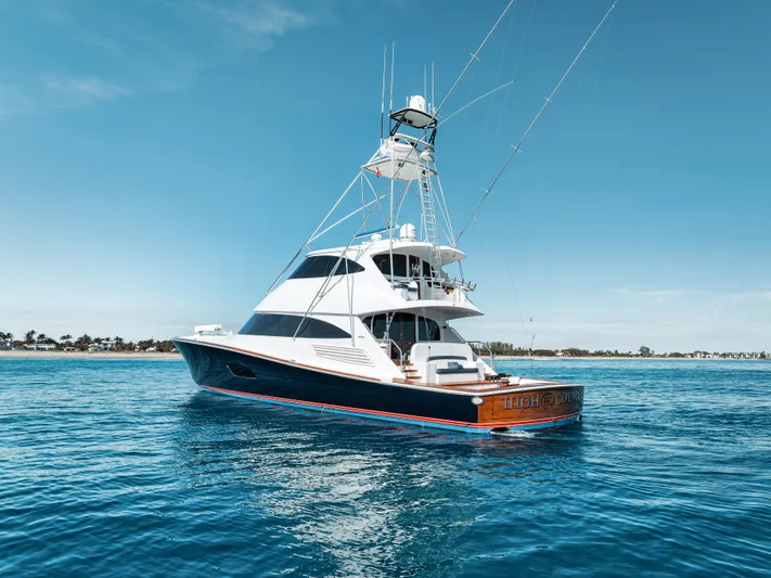 High Cotton Yacht Photos Pics 2015 Viking 92 EB HIGH COTTON- Transom