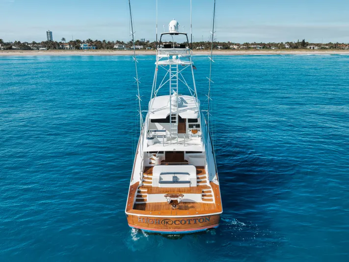 High Cotton Yacht Photos Pics 2015 Viking 92 EB HIGH COTTON- Transom