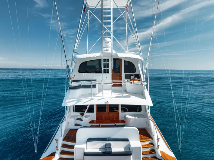 High Cotton Yacht Photos Pics 2015 Viking 92 EB HIGH COTTON- Mezzanine