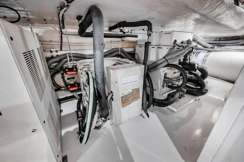 High Cotton Yacht Photos Pics 2015 Viking 92 EB HIGH COTTON- Cruisair