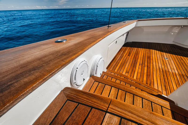 High Cotton Yacht Photos Pics 2015 Viking 92 EB HIGH COTTON- Cockpit