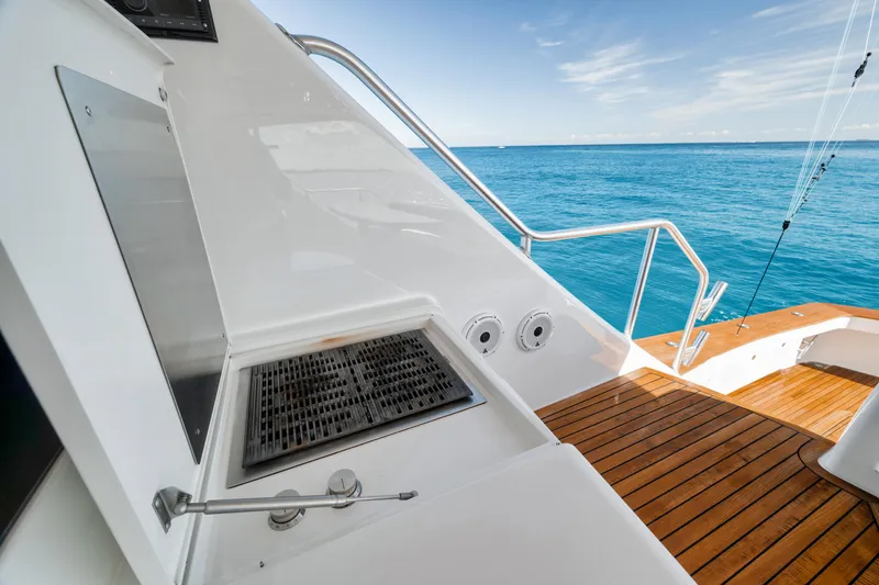 High Cotton Yacht Photos Pics 2015 Viking 92 EB HIGH COTTON- Cockpit Grill