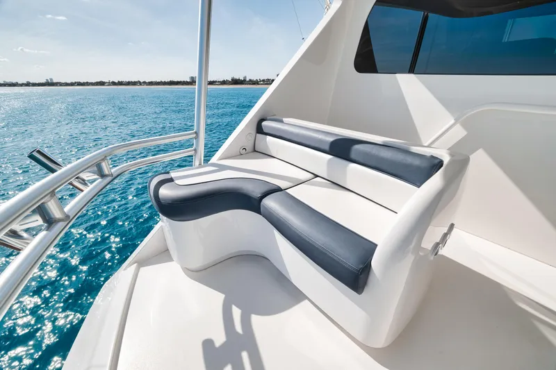 High Cotton Yacht Photos Pics 2015 Viking 92 EB HIGH COTTON- Bridge Mezzanine