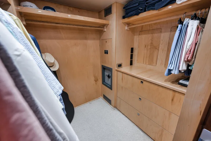High Cotton Yacht Photos Pics 2015 Viking 92 EB HIGH COTTON- Master Stateroom Closet