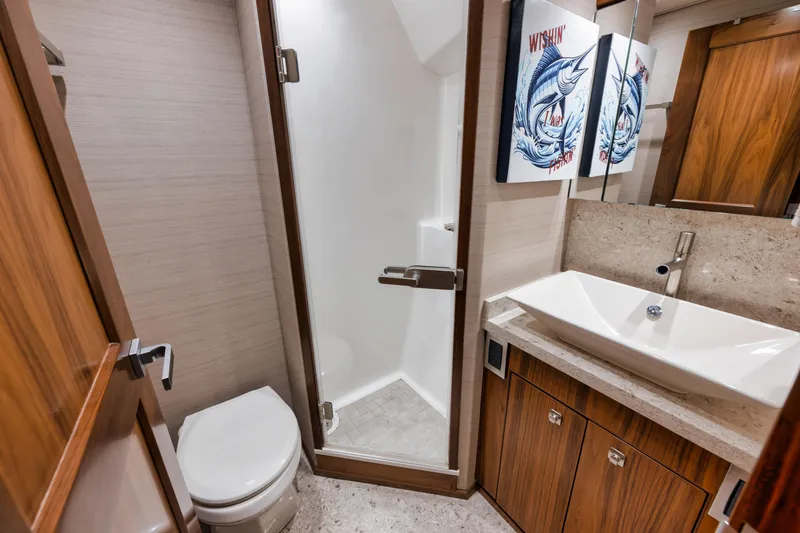 High Cotton Yacht Photos Pics 2015 Viking 92 EB HIGH COTTON- Guest Head