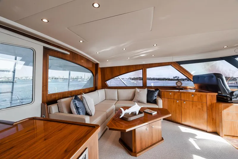 High Cotton Yacht Photos Pics 2015 Viking 92 EB HIGH COTTON- Bridge