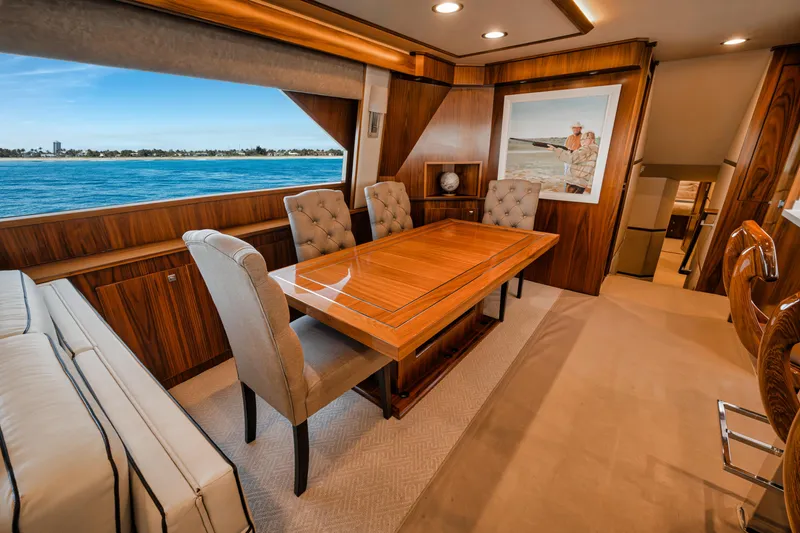 High Cotton Yacht Photos Pics 2015 Viking 92 EB HIGH COTTON- Dinette